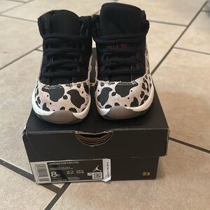 Jordan retro toddler size 8